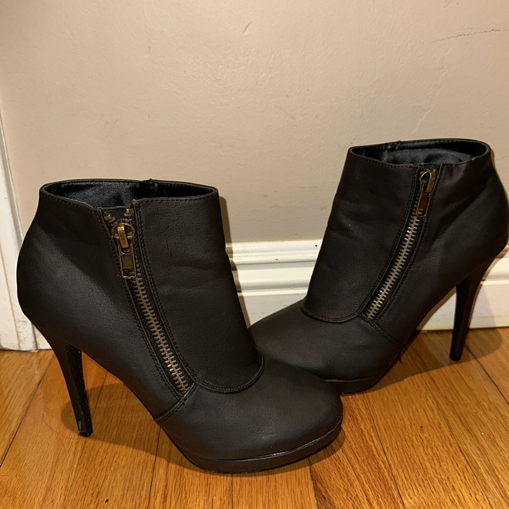 High heel booties